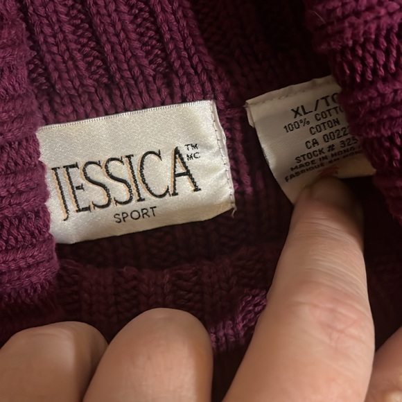 Plum 90’s turtleneck cable knit sweater - Picture 4 of 5